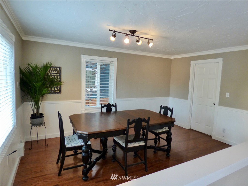 6007 Rockefeller Avenue Everett, WA 98203 - Photo 8 of 25