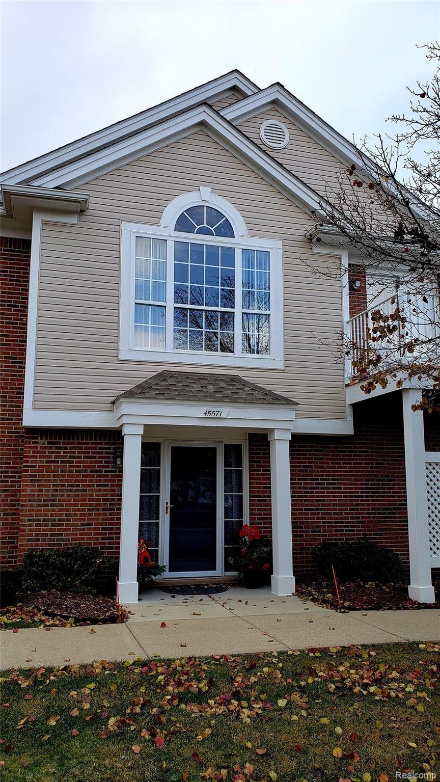 45571 Heather Ridge Drive Macomb, MI 48044 - Photo 2 of 37 front dooorrrrrr.jpg