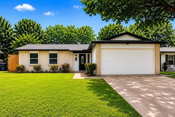 $319,000 | 8617 Flicker Lane, Dallas, TX 75238