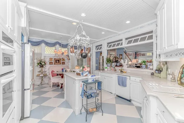 $1,845,000 | 106 Edward Avenue, Murrells Inlet, SC 29576