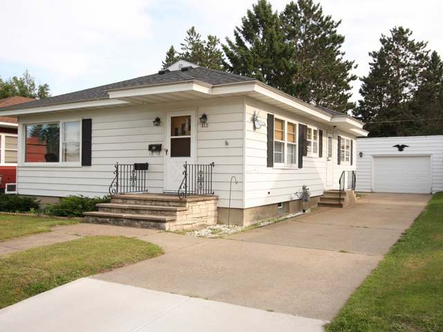 311 West Kemp Street Rhinelander, WI 54501 - Photo 1 of 20 Gallery Image 1