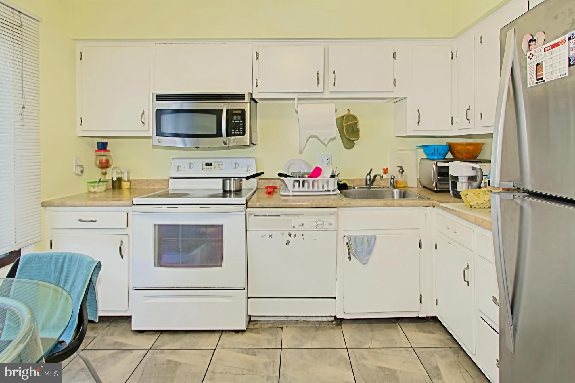 7003 Brocton Court Springfield, VA 22150 - Photo 12 of 26 Kitchen