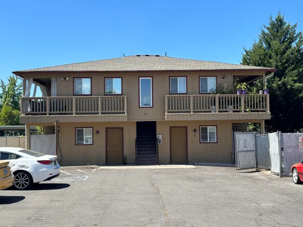$1,639,000 | 38 Lewis Avenue, Medford, OR 97501
