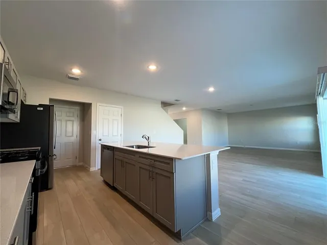 $3,295 | 14789 Summer Br Drive, Lithia, FL 33547