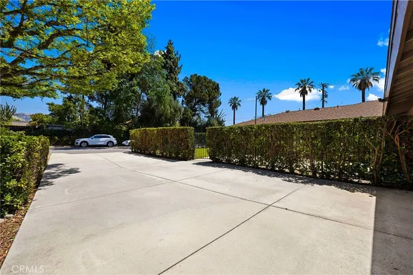 $1,190,000 | 883 East Leadora Avenue, Glendora, CA 91741