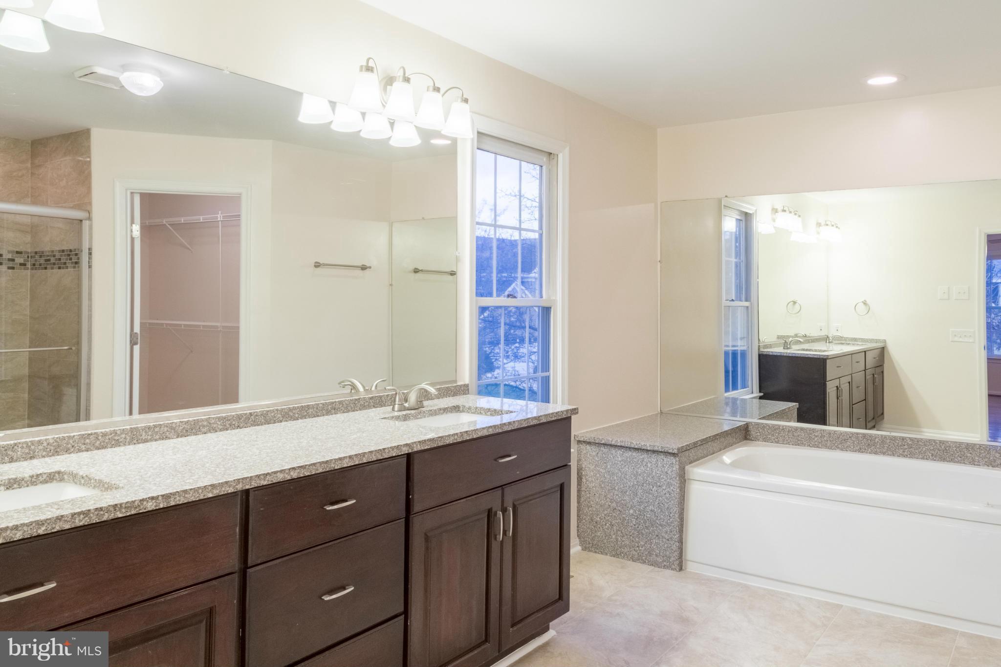 11802 Clocktower Lane Laurel, MD 20708 - Photo 3 of 30 Bath (Master)