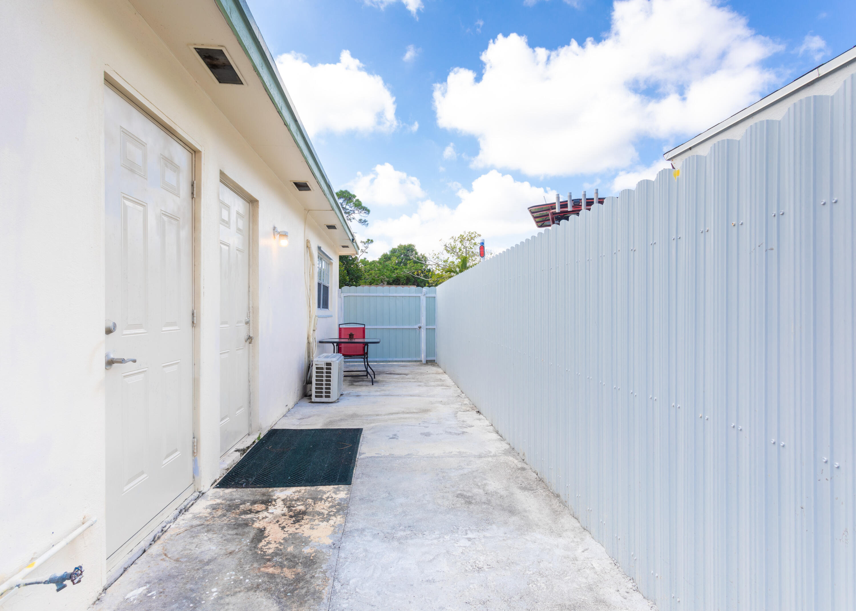 5961 Mango Road Royal Palm Estates, FL 33413 - Photo 23 of 30 Laundry Room/guest room/Utility Closet