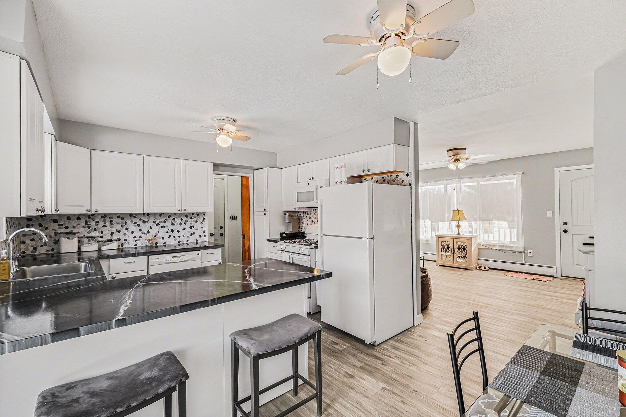 10045 Nichols Road Montrose, MI 48457 - Photo 4 of 21 005_dscf3215_420