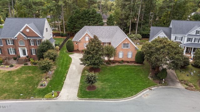 front view of house with a yard