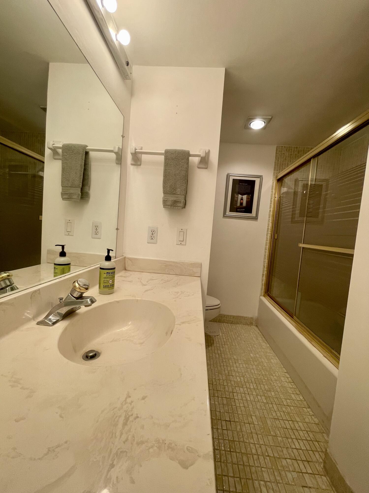 250 Northeast 20th Street, Unit 3080 Boca Raton, FL 33431 - Photo 29 of 43 IMG_1639