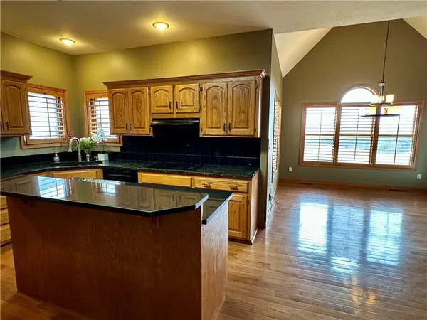 $560,000 | 610 East 14th Street, Maryville, MO 64468