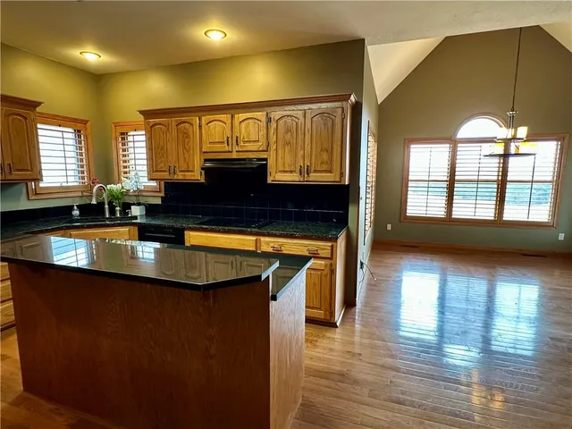 $560,000 | 610 East 14th Street, Maryville, MO 64468