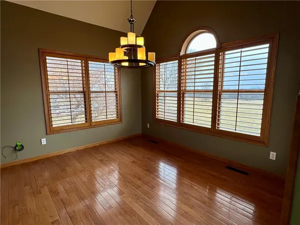 $560,000 | 610 East 14th Street, Maryville, MO 64468