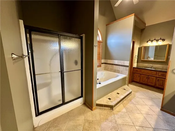 $560,000 | 610 East 14th Street, Maryville, MO 64468