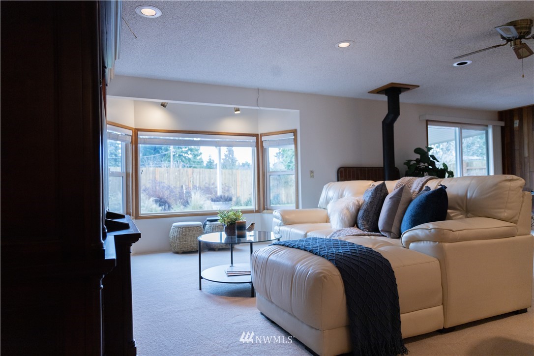 508 Harrington Avenue Northeast Renton, WA 98056 - Photo 14 of 40 Gallery Image 14