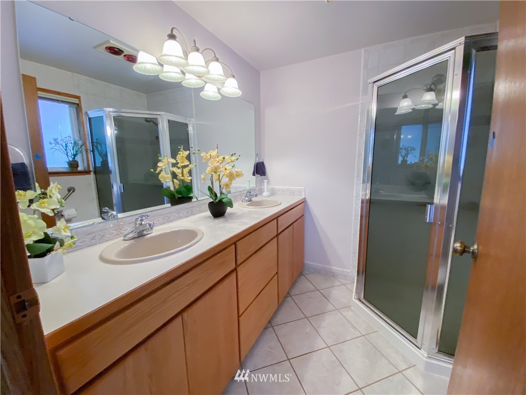 508 Harrington Avenue Northeast Renton, WA 98056 - Photo 23 of 40 Gallery Image 23