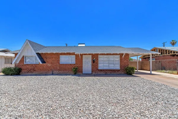 $1,950 | 3719 West Rovey Avenue, Phoenix, AZ 85019