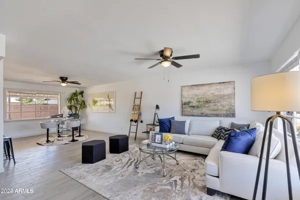 $1,950 | 3719 West Rovey Avenue, Phoenix, AZ 85019