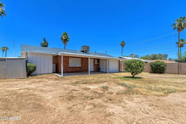 $1,950 | 3719 West Rovey Avenue, Phoenix, AZ 85019