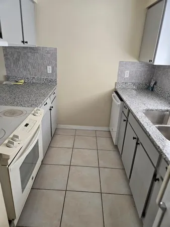$1,650 | 1000 Lake Of The Woods Boulevard, Unit 201E, Casselberry, FL 32730