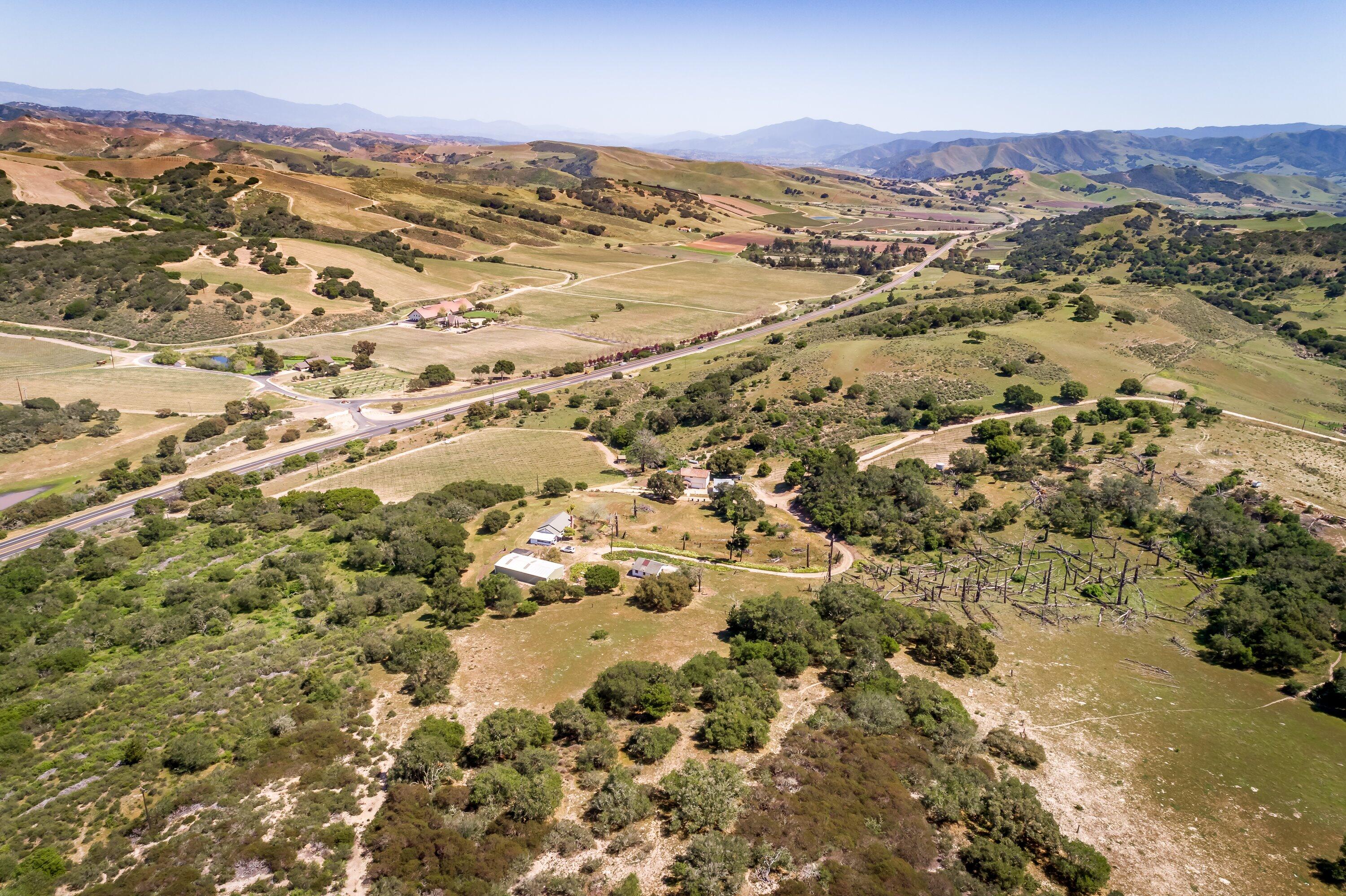 6060 Highway 246 Lompoc, CA 93436 - Photo 31 of 39 view of city and mountain