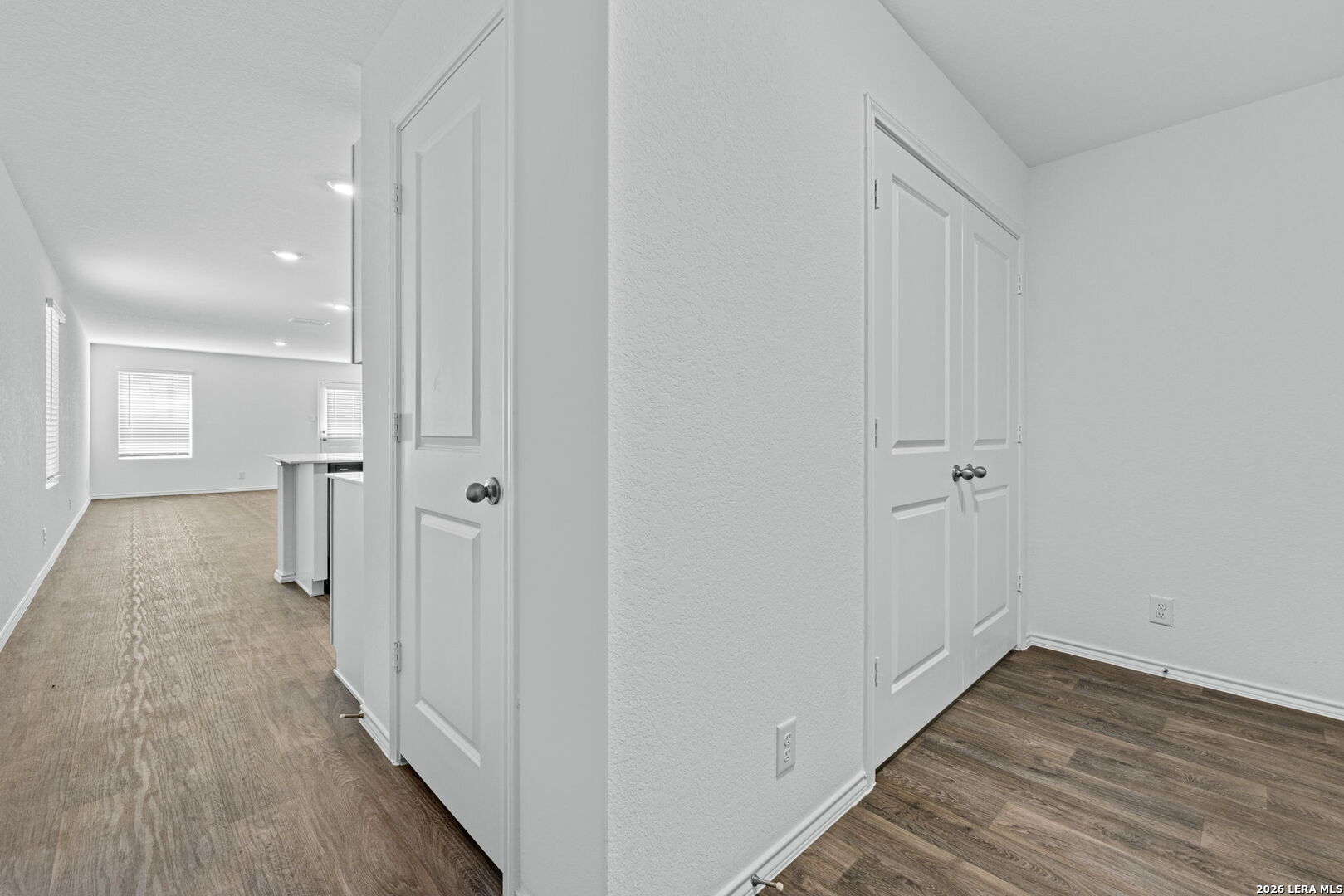 12544 Ivory Parkway Converse, TX 78109 - Photo 2 of 20