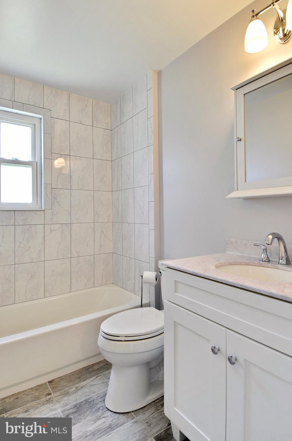 4708 Topping Road Rockville, MD 20852 - Photo 14 of 30 Bath