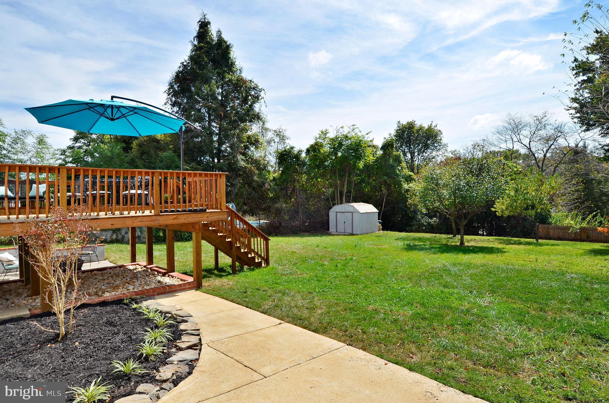 4708 Topping Road Rockville, MD 20852 - Photo 22 of 30 Exterior (Rear)