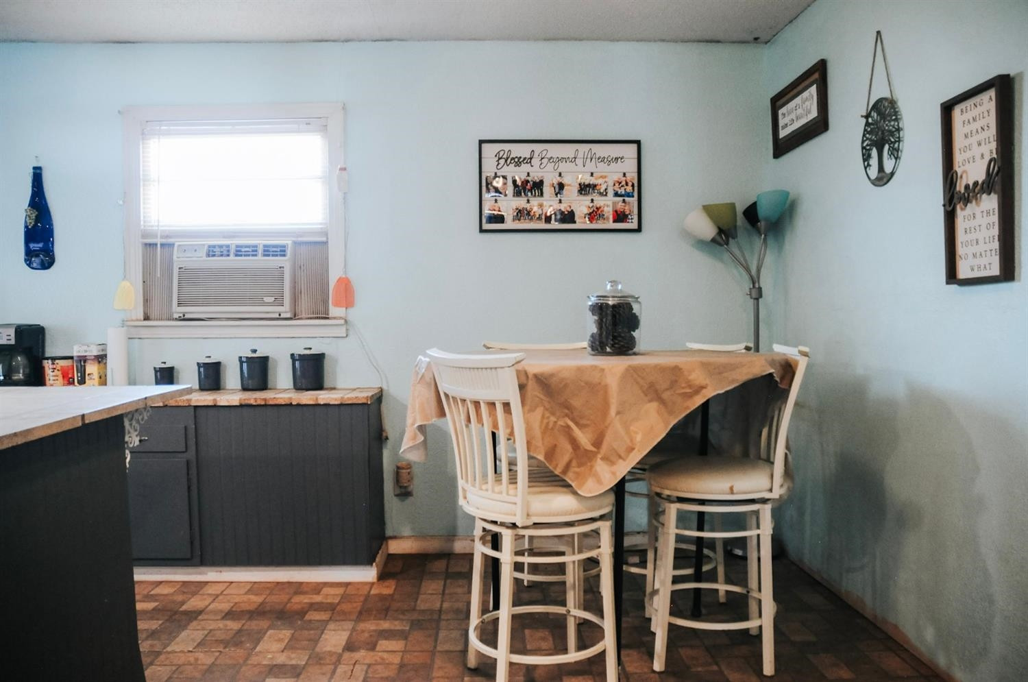 309 Ranch Street Ropesville, TX 79358 - Photo 10 of 26 a dining room with furniture and window