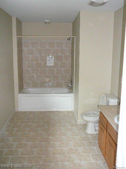 3285 East 11 Mile Road Warren, MI 48092 - Photo 12 of 14 Full Bath