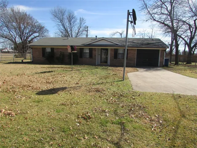 $190,000 | 1210 Winkler Street, Ennis, TX 75119