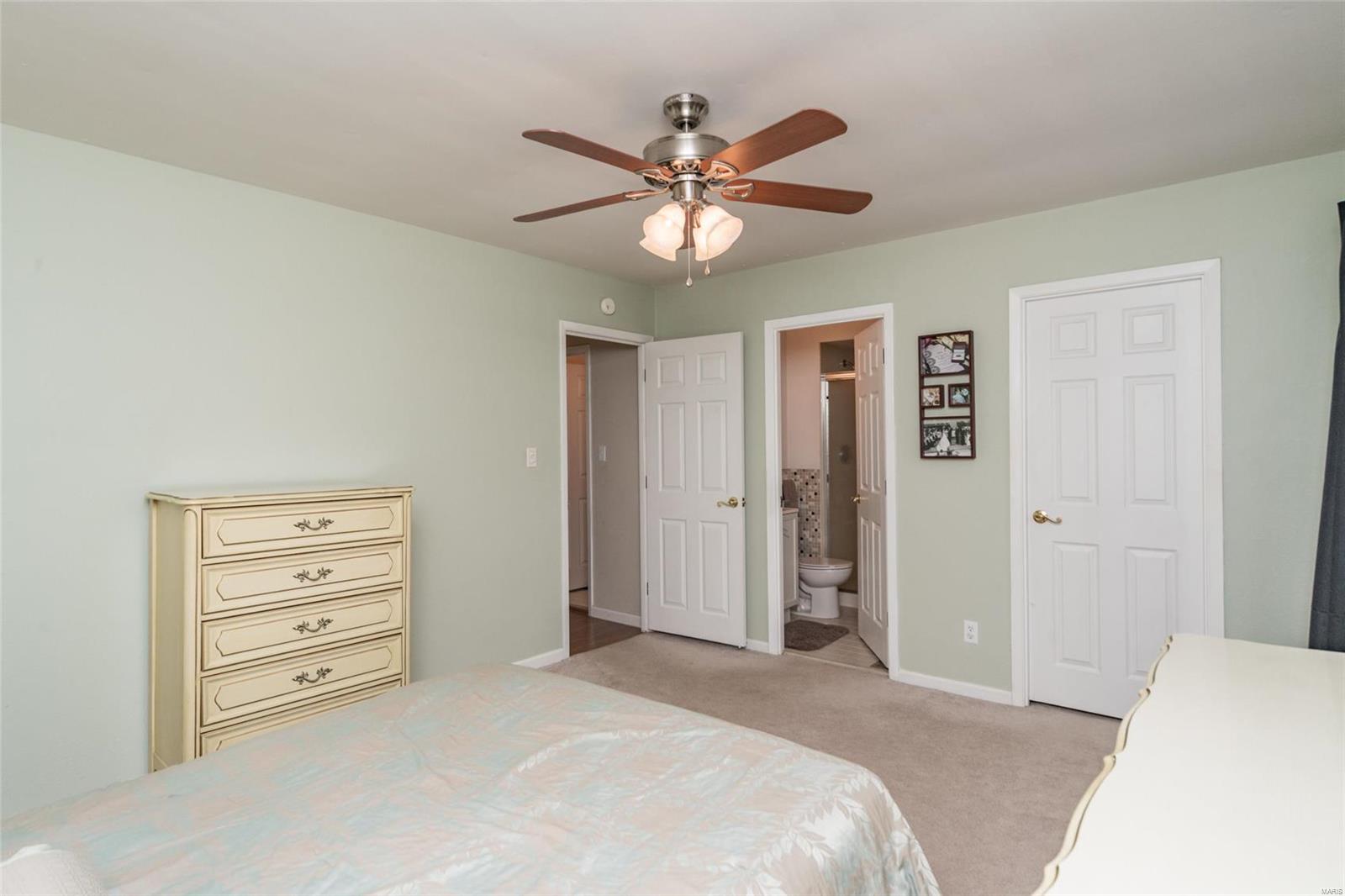 673 Walnut Point Court Ballwin, MO 63021 - Photo 22 of 36
