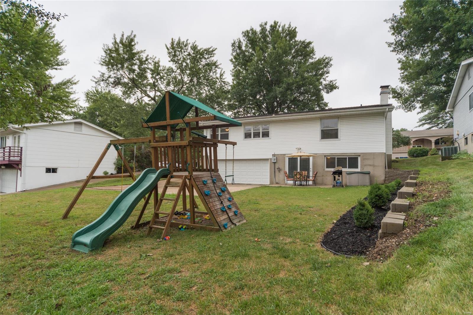 673 Walnut Point Court Ballwin, MO 63021 - Photo 28 of 36