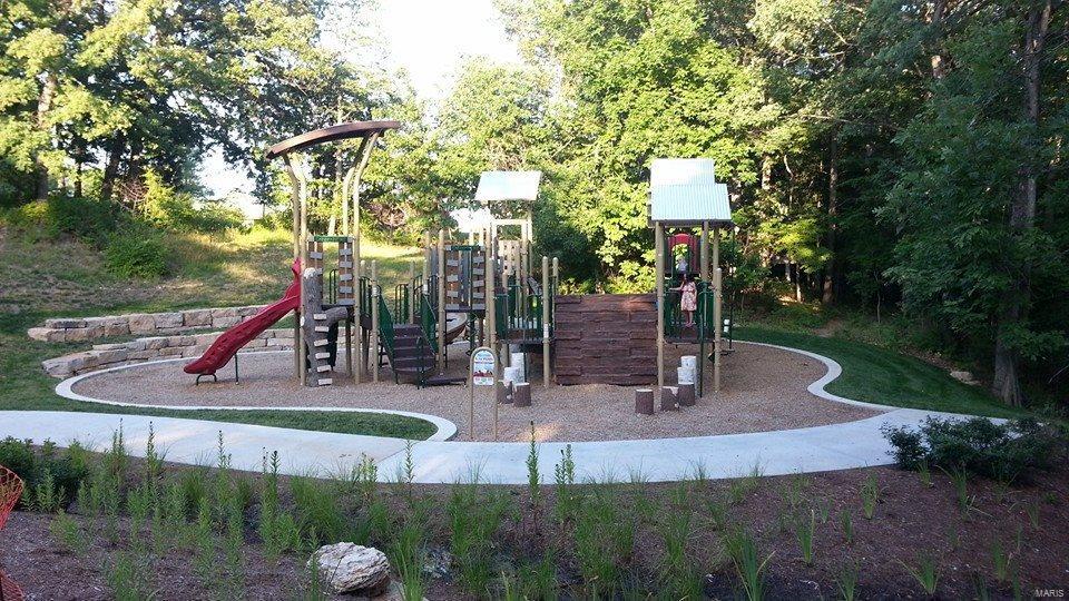 673 Walnut Point Court Ballwin, MO 63021 - Photo 34 of 36