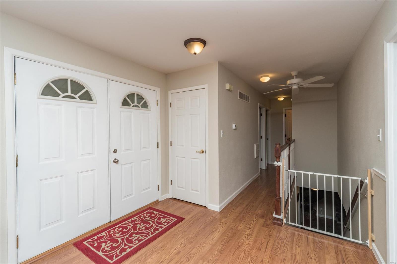 673 Walnut Point Court Ballwin, MO 63021 - Photo 8 of 36