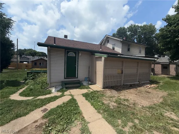 $99,000 | 818 Halter Court Northwest, Canton, OH 44708