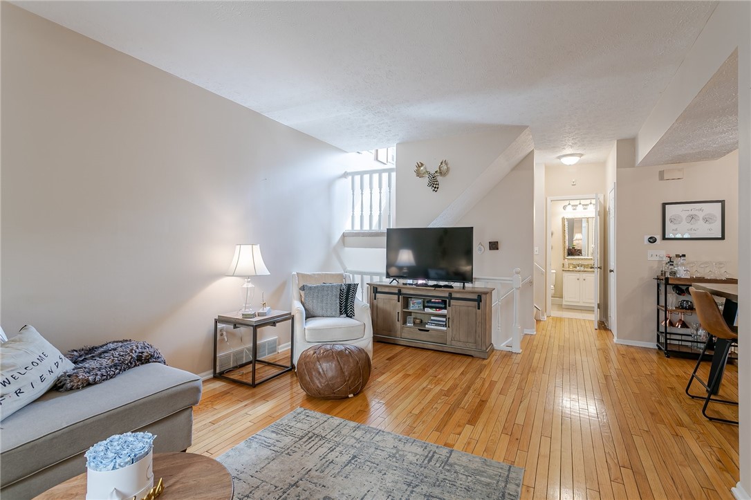 90 Cornhill Place Rochester, NY 14608 - Photo 14 of 26