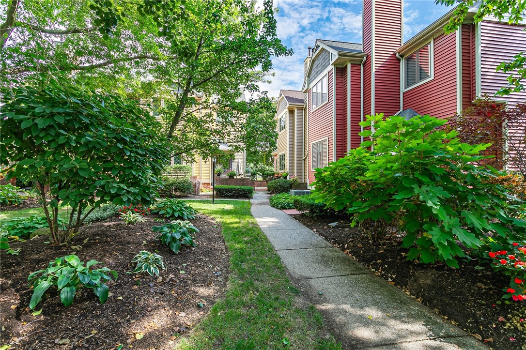 90 Cornhill Place Rochester, NY 14608 - Photo 2 of 26