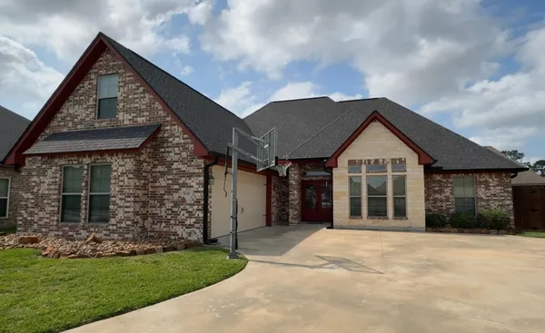 $329,900 | 5130 Ridgeline Circle, Beaumont, TX 77707