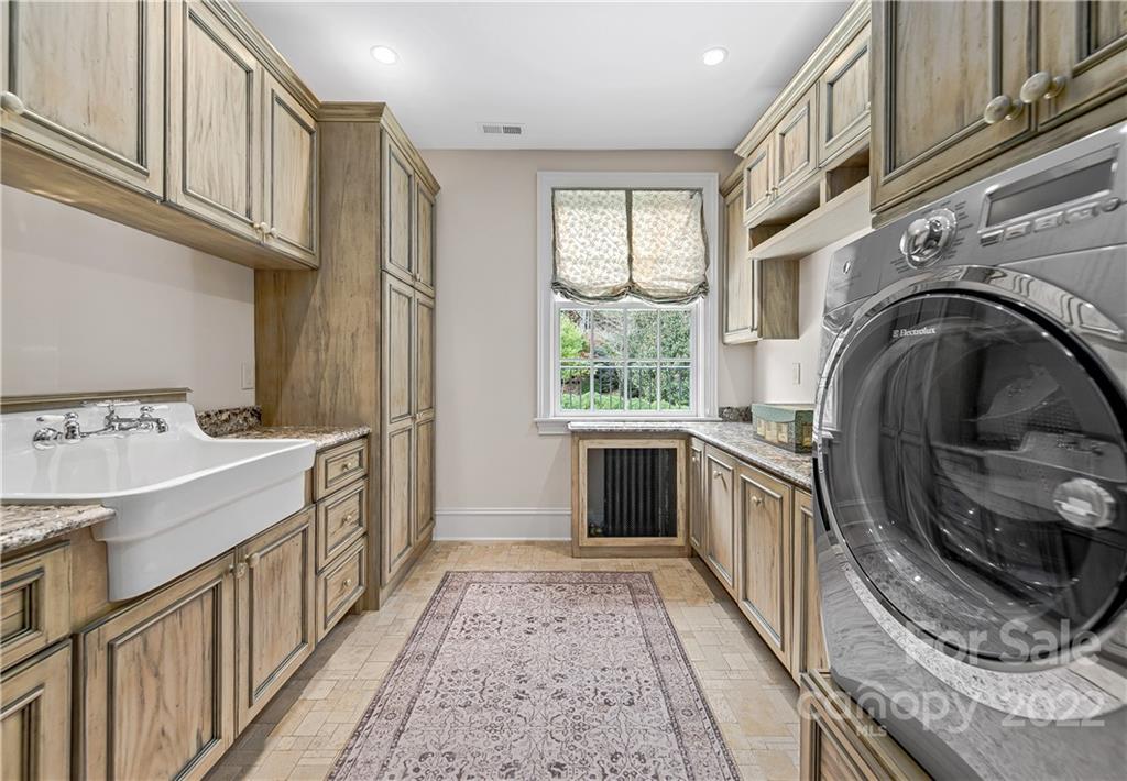 25 Busbee Road Asheville, NC 28803 - Photo 23 of 48 Gallery Image 23