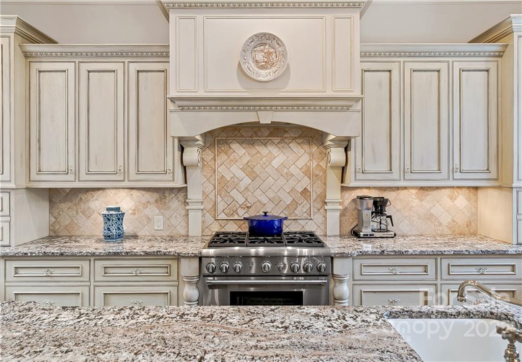 25 Busbee Road Asheville, NC 28803 - Photo 6 of 48 Gallery Image 6