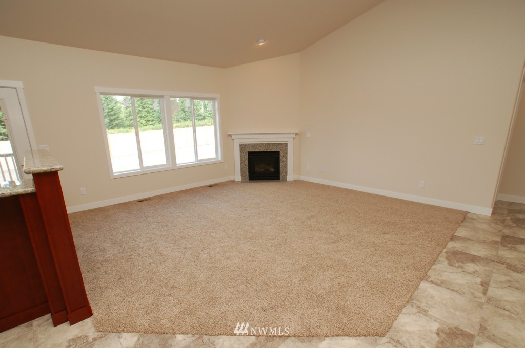 8640 Fox Ridge Lane Southeast Olympia, WA 98513 - Photo 10 of 15 Gallery Image 10