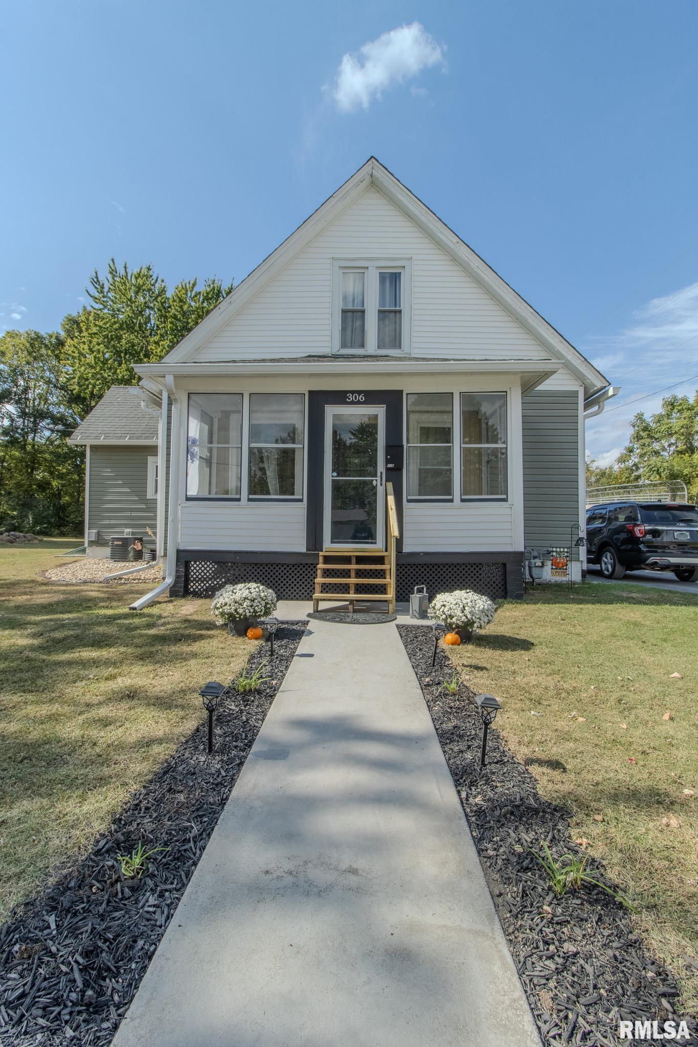306 North Harshbarger Street Abingdon, IL 61410 - Photo 5 of 27