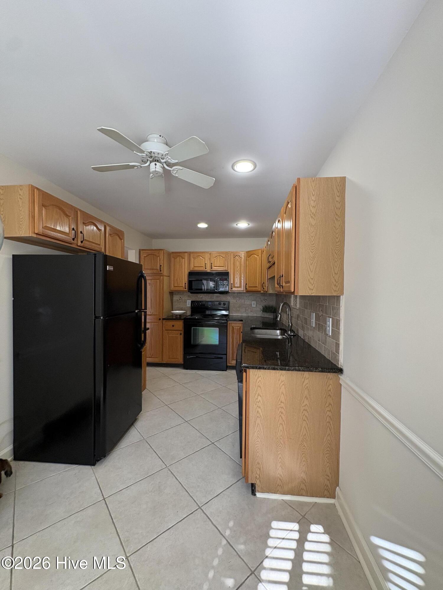 227 Knoll Road Southern Pines, NC 28387 - Photo 3 of 17 IMG_0245