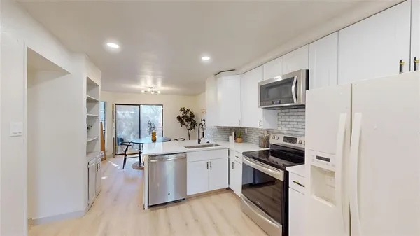 $249,900 | 4246 Cuesta Drive, Unit 3, Irving, TX 75038