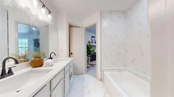 $249,900 | 4246 Cuesta Drive, Unit 3, Irving, TX 75038