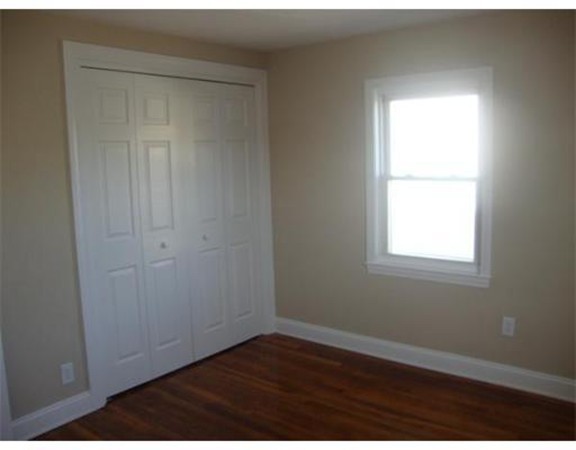 61 Bay State Road Quincy, MA 02171 - Photo 8 of 12 Gallery Image 8