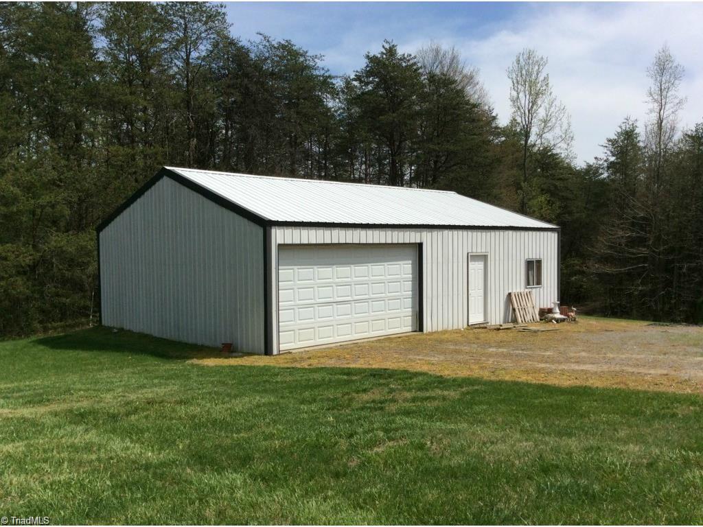 1127 Blackburn Road Pinnacle, NC 27043 - Photo 22 of 28
