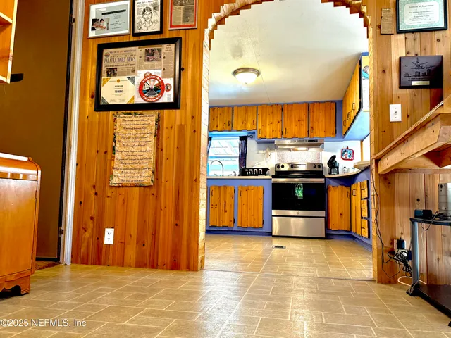 $150,000 | 210 Lenore Avenue, Interlachen, FL 32148