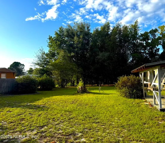 $150,000 | 210 Lenore Avenue, Interlachen, FL 32148